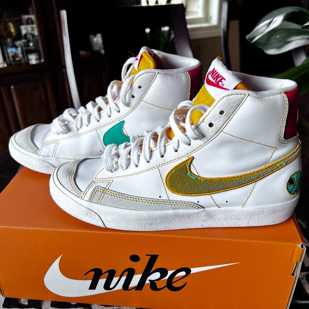 Magic! 6.5Y/WOMEN’S 8 NIKE BLAZER MID ‘77 (GS) EUR 39 
ℝ𝔸𝕐𝔾𝕌ℕ𝕊 - Color Changing! - Picture 9 of 11